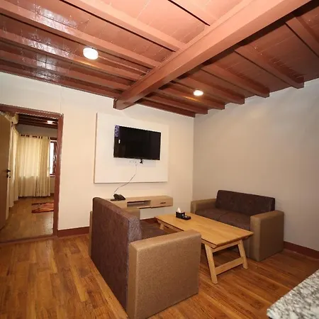 Redstone Regency Hotel
