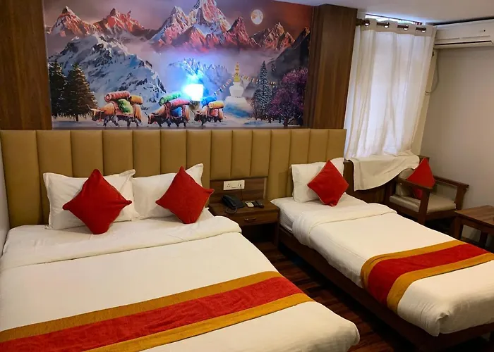 Hotel Redstone Regency *
