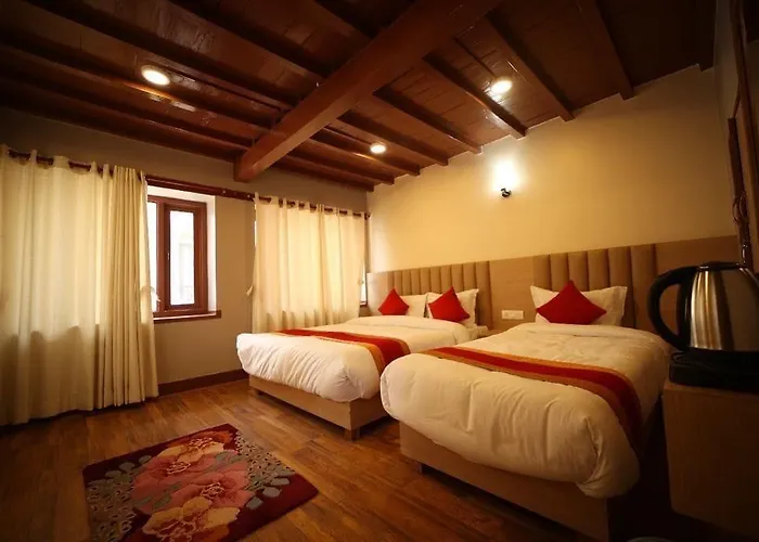 Hotel Redstone Regency